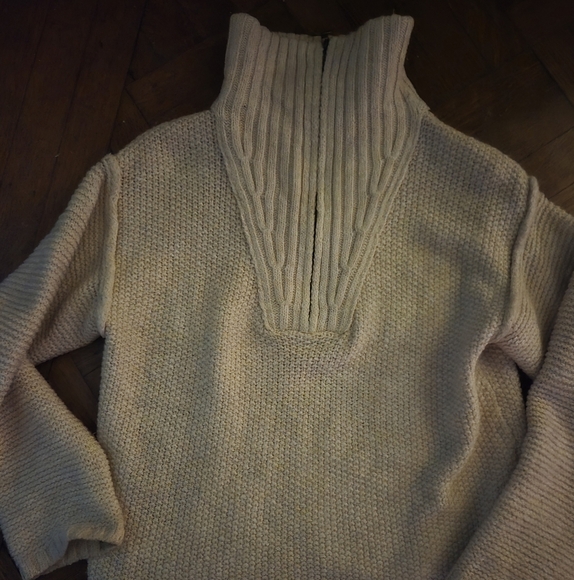 Beige Sweater, Zip up 3/4 neckline knobby cotton Universal Thread new xs hp🔥🔥 - Picture 6 of 7
